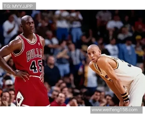 乔丹克拉克森的篮球传奇之路与个人成长故事探讨